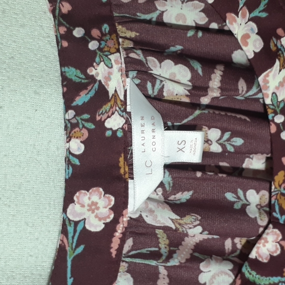 Lauren Conrad top - Picture 3 of 3